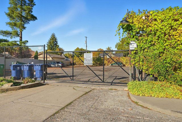 852 N Summit Blvd, Spokane, WA 99201