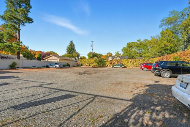 852 N Summit Blvd, Spokane, WA 99201