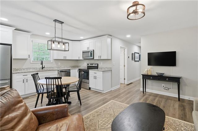 187 Stella Drive, Canton, GA 30115