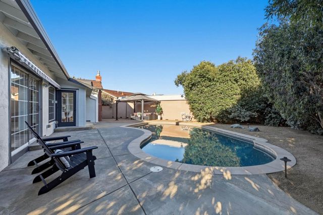 10 Darryl Drive, Campbell, CA 95008