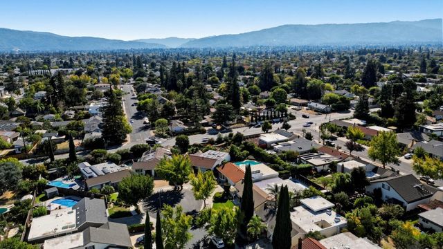 10 Darryl Drive, Campbell, CA 95008
