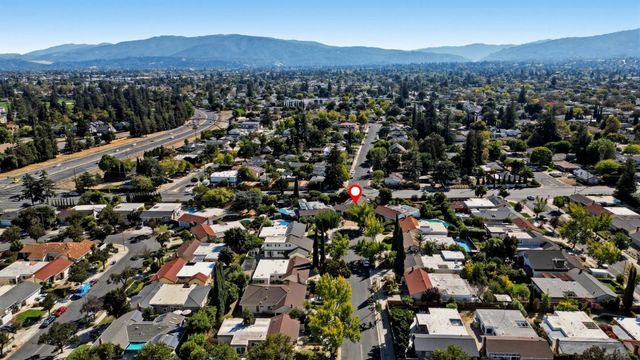 10 Darryl Drive, Campbell, CA 95008