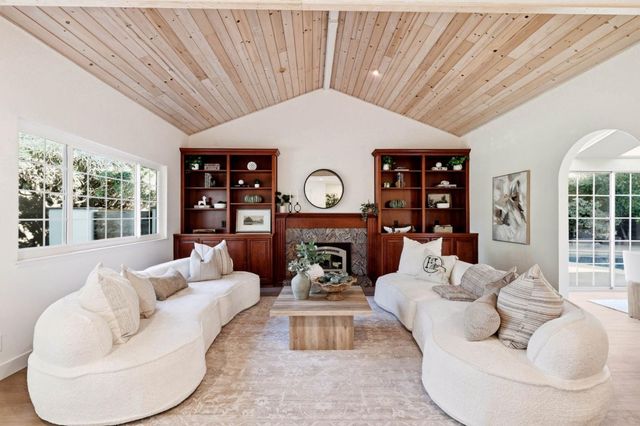 10 Darryl Drive, Campbell, CA 95008