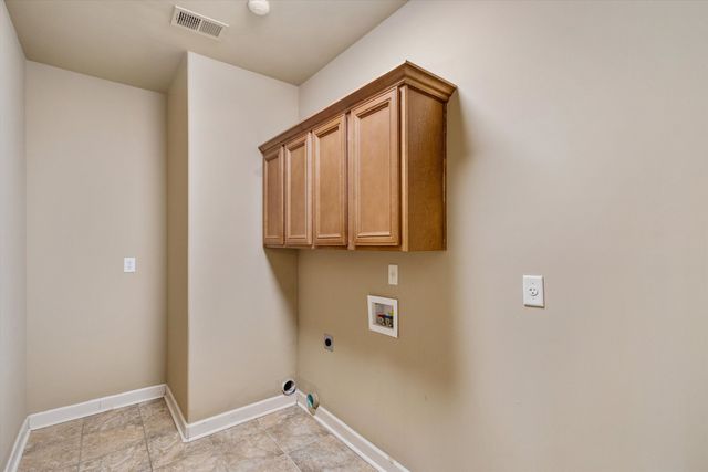 8841 RIVER PINE DR, Cordova, TN 38016