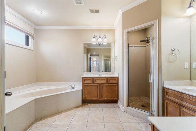 8841 RIVER PINE DR, Cordova, TN 38016