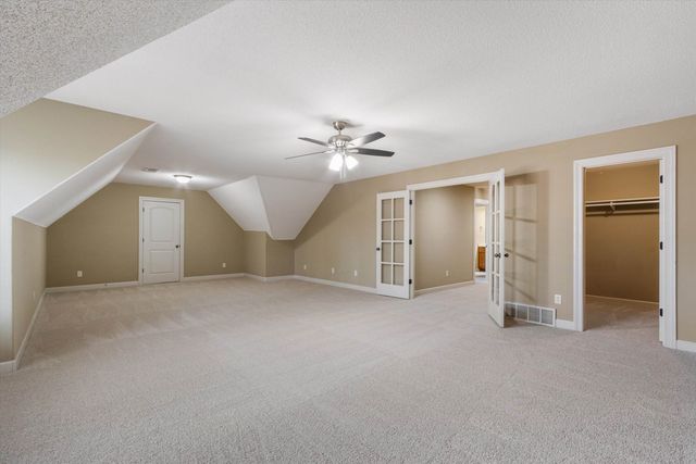 8841 RIVER PINE DR, Cordova, TN 38016