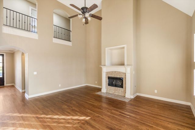 8841 RIVER PINE DR, Cordova, TN 38016