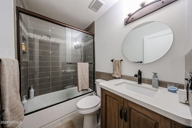 6037 W MARCONI Avenue, Glendale, AZ 85306