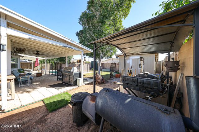 6037 W MARCONI Avenue, Glendale, AZ 85306