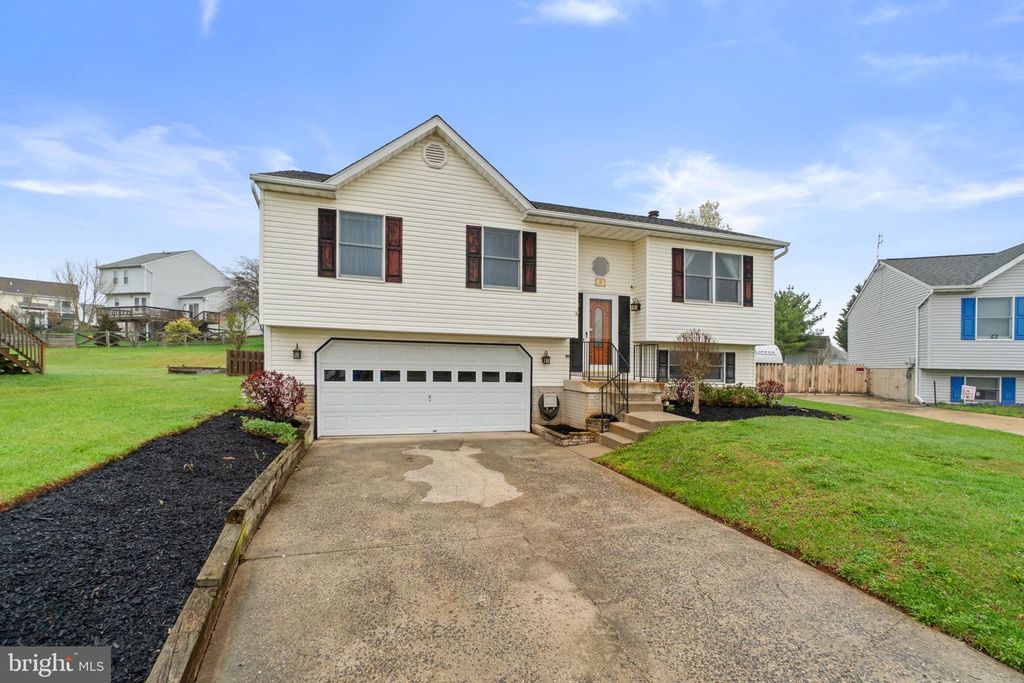 Image 1 of property listing at 9 IRONMASTER CT, Thurmont, MD 21788