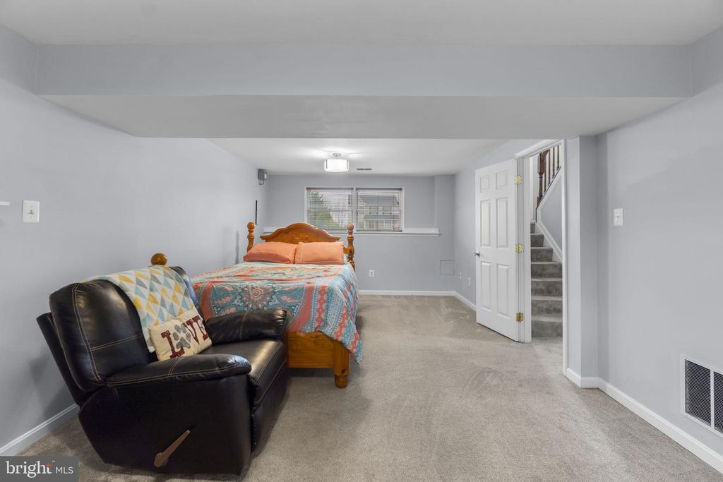 Image 27 of property listing at 9 IRONMASTER CT, Thurmont, MD 21788