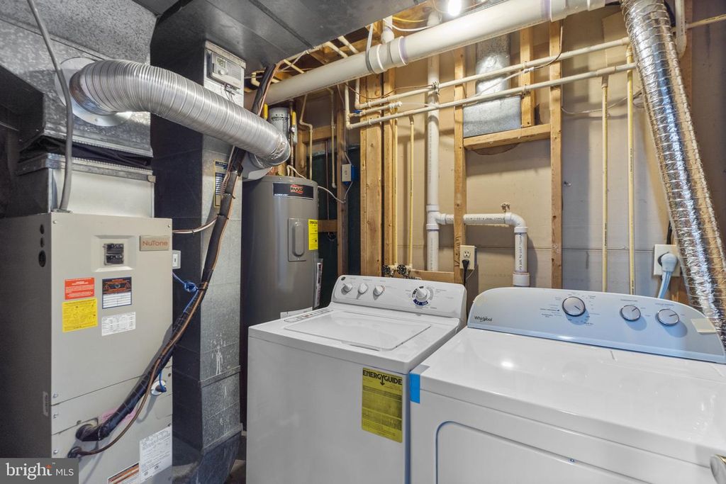 Image 30 of property listing at 9 IRONMASTER CT, Thurmont, MD 21788