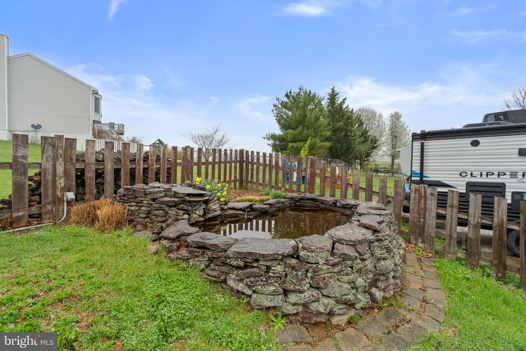 Image 37 of property listing at 9 IRONMASTER CT, Thurmont, MD 21788