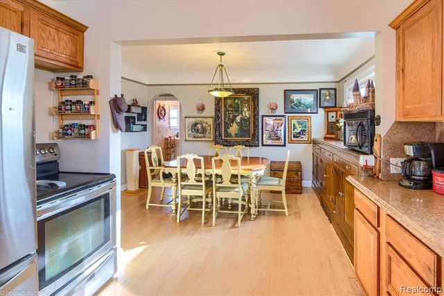 238 E Nepessing Street, Lapeer, MI 48446