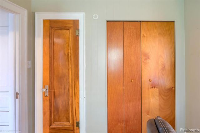 238 E Nepessing Street, Lapeer, MI 48446