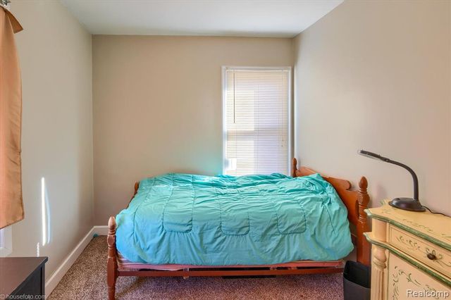 238 E Nepessing Street, Lapeer, MI 48446