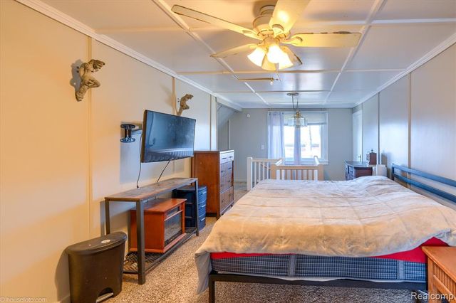 238 E Nepessing Street, Lapeer, MI 48446