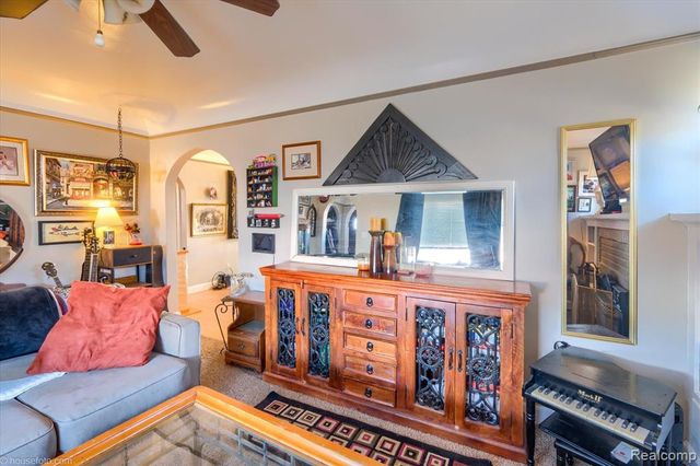 238 E Nepessing Street, Lapeer, MI 48446