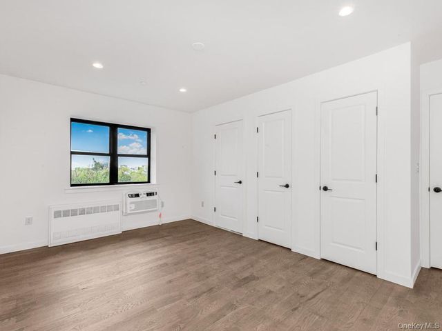 671 Bronx River Road 6L, Yonkers, NY 10704