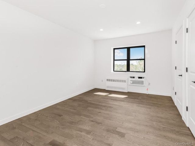 671 Bronx River Road 6L, Yonkers, NY 10704