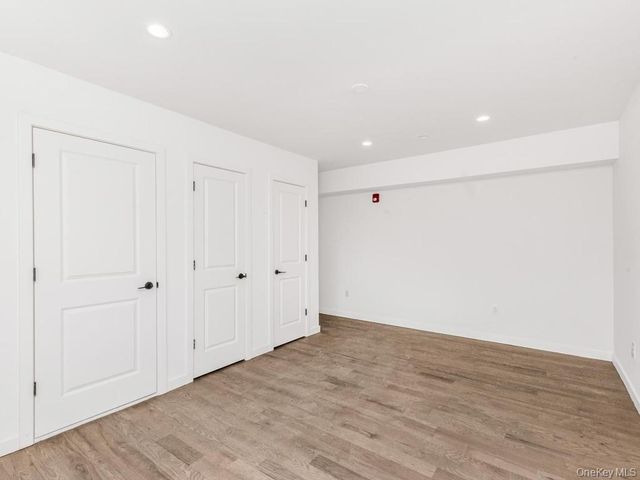 671 Bronx River Road 6L, Yonkers, NY 10704