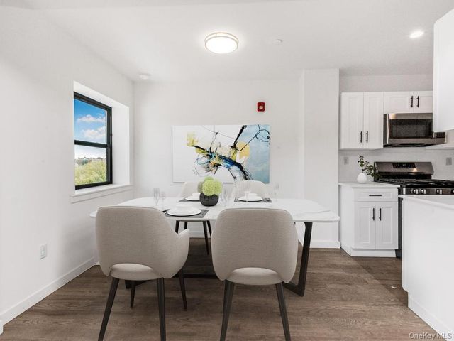 671 Bronx River Road 6L, Yonkers, NY 10704