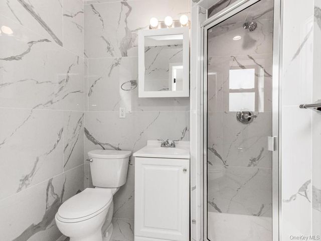 671 Bronx River Road 6L, Yonkers, NY 10704