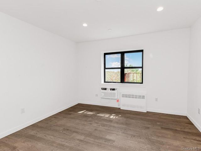 671 Bronx River Road 6L, Yonkers, NY 10704