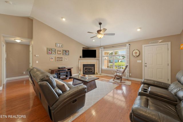 4094 Mountain Vista Rd, Knoxville, TN 37931