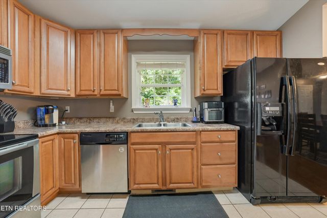 4094 Mountain Vista Rd, Knoxville, TN 37931