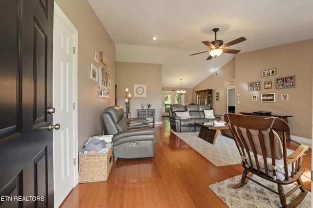 4094 Mountain Vista Rd, Knoxville, TN 37931