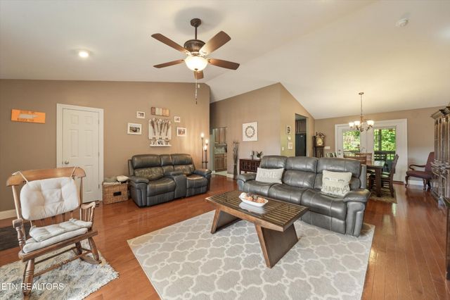 4094 Mountain Vista Rd, Knoxville, TN 37931