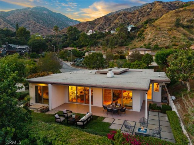 598 Camillo Road, Sierra Madre, CA 91024
