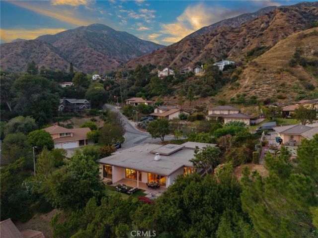 598 Camillo Road, Sierra Madre, CA 91024