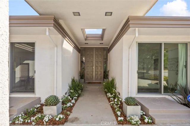 598 Camillo Road, Sierra Madre, CA 91024