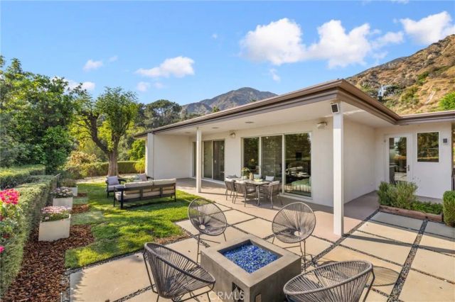 598 Camillo Road, Sierra Madre, CA 91024