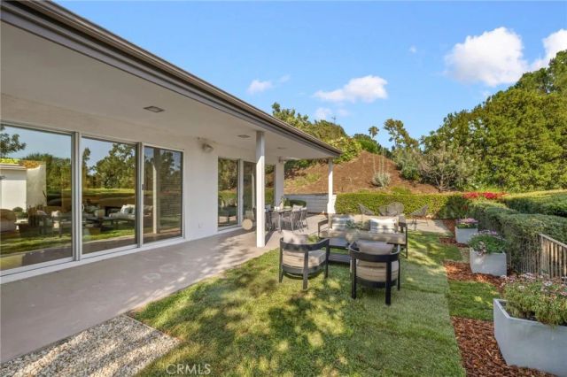 598 Camillo Road, Sierra Madre, CA 91024