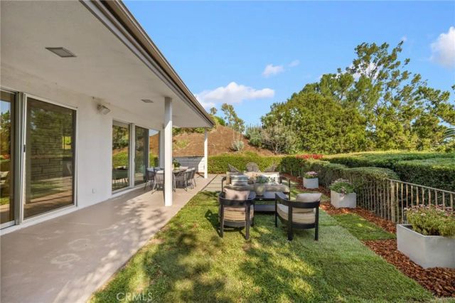 598 Camillo Road, Sierra Madre, CA 91024