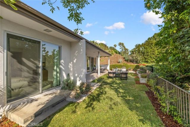 598 Camillo Road, Sierra Madre, CA 91024