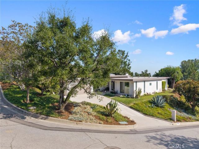 598 Camillo Road, Sierra Madre, CA 91024