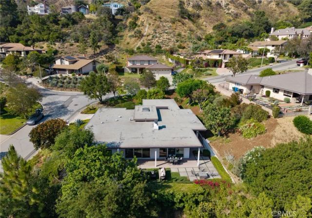598 Camillo Road, Sierra Madre, CA 91024