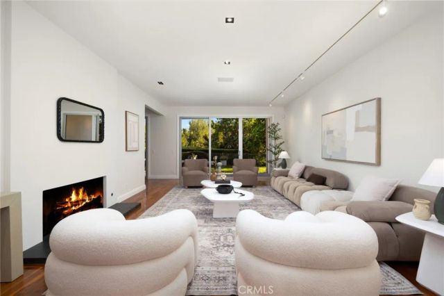 598 Camillo Road, Sierra Madre, CA 91024