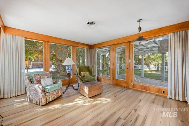 123 Fillmore St, Twin Falls, ID 83301