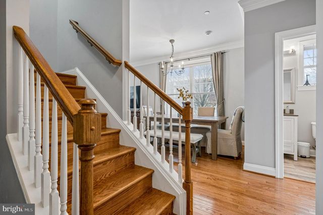 201 COBBLESTONE DR, Ardmore, PA 19003