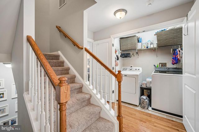 201 COBBLESTONE DR, Ardmore, PA 19003