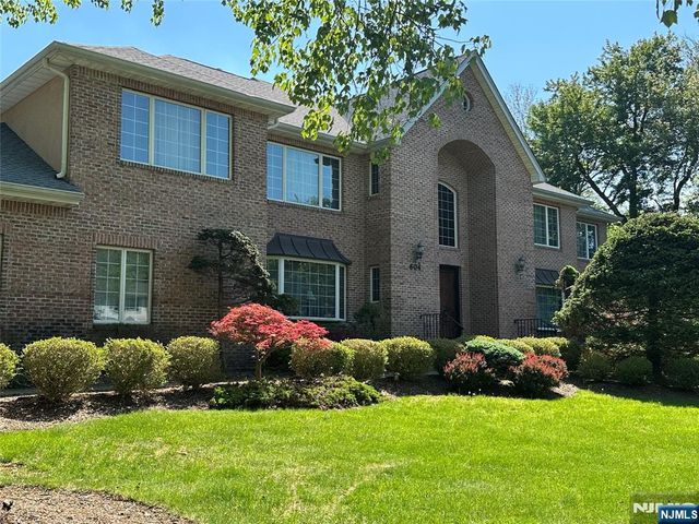 604 Grandview Terrace, Franklin Lakes, NJ 07417