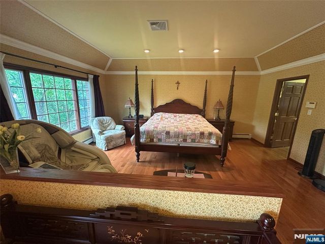 604 Grandview Terrace, Franklin Lakes, NJ 07417