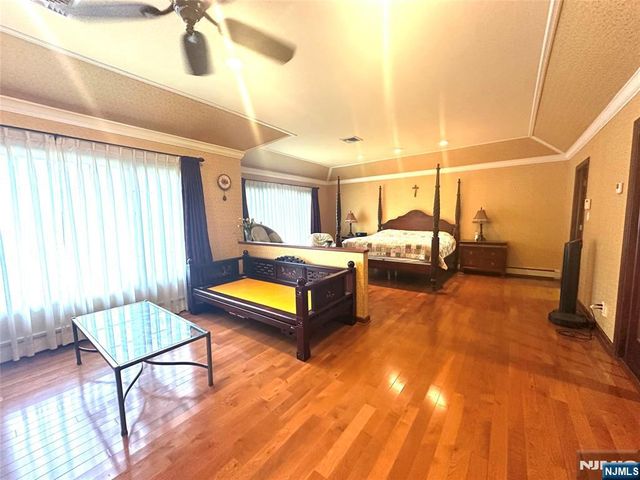 604 Grandview Terrace, Franklin Lakes, NJ 07417
