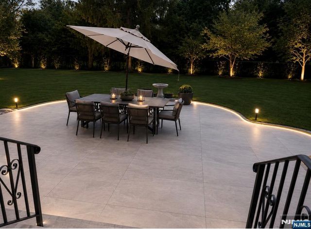 604 Grandview Terrace, Franklin Lakes, NJ 07417
