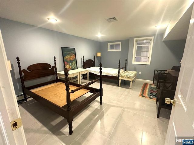 604 Grandview Terrace, Franklin Lakes, NJ 07417